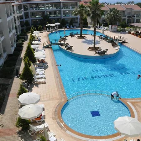 Akbuk Palace Aparthotel