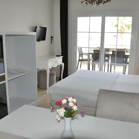 公寓式酒店 Akbuk Palace 2*