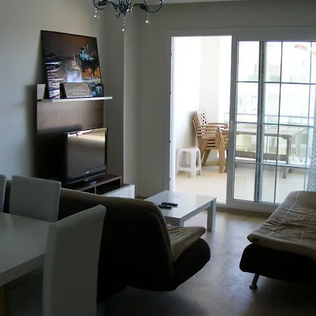 Akbuk Palace 公寓式酒店 2*