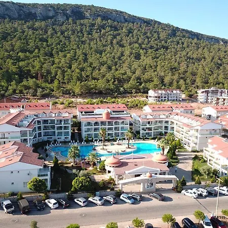 Akbuk Palace 公寓式酒店 阿库布克