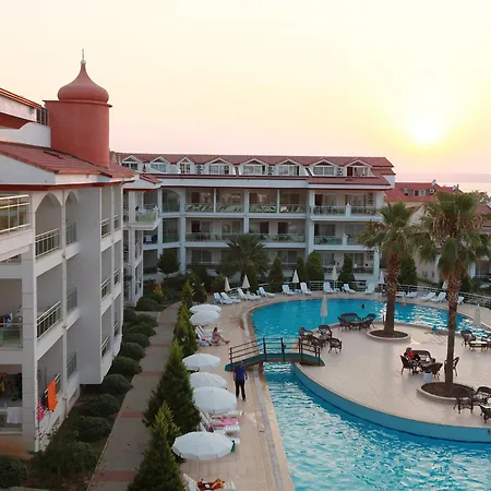 公寓式酒店 Akbuk Palace 2*