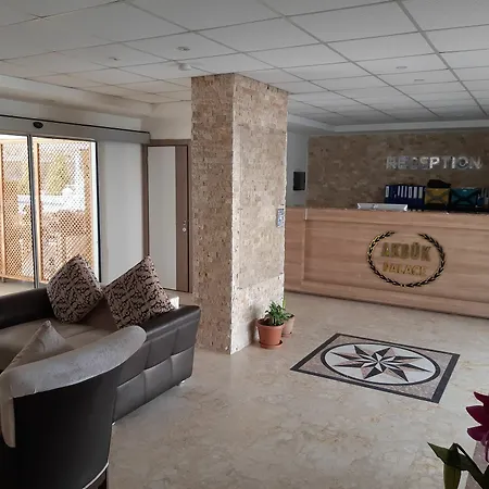 Akbuk Palace 公寓式酒店 阿库布克